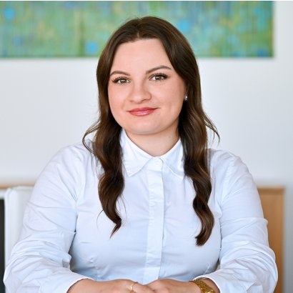 dr. Gubányi Barbara